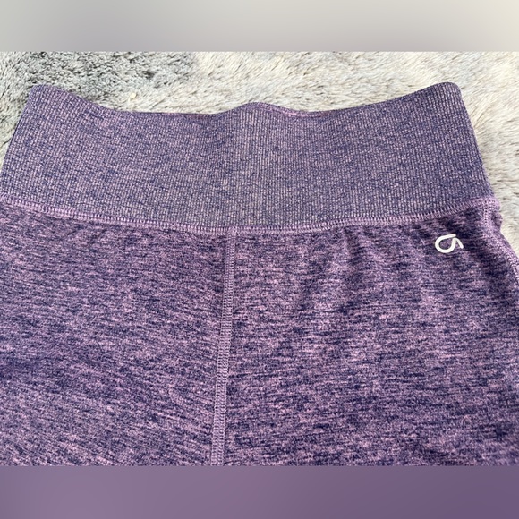 GapFit BRUSHED TEXH JERSEY LEGGINGS BARELY WORN IN EUC! NO PILLING - Picture 2 of 3